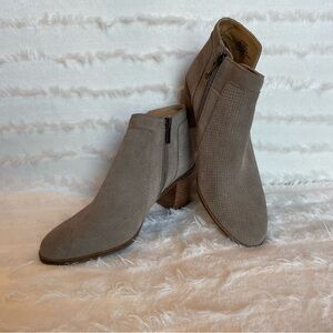 Lucky Brand sz 8 LP-Ponic Ankle Booties tan